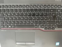 Fujitsu Laptop U757 Notebook B-Ware 15,6" Full-HD Display Intel Core i5-6200U ohne RAM ohne SSD mit Windows Lizenz